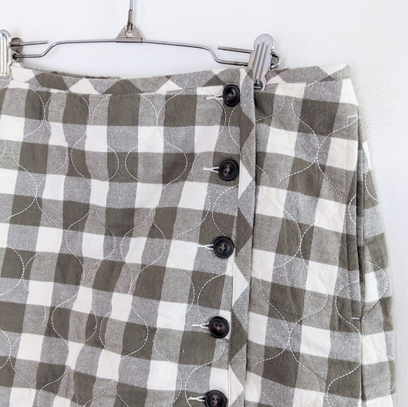 Sold! NWT Curvy Quilted High Rise Flannel Mini Skirt in Gingham Check - Picture 12 of 15